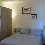 T2 Avec Clim, Piscine Et Parking, A 100m De La - Fr-1-529-294 Le Barcarès