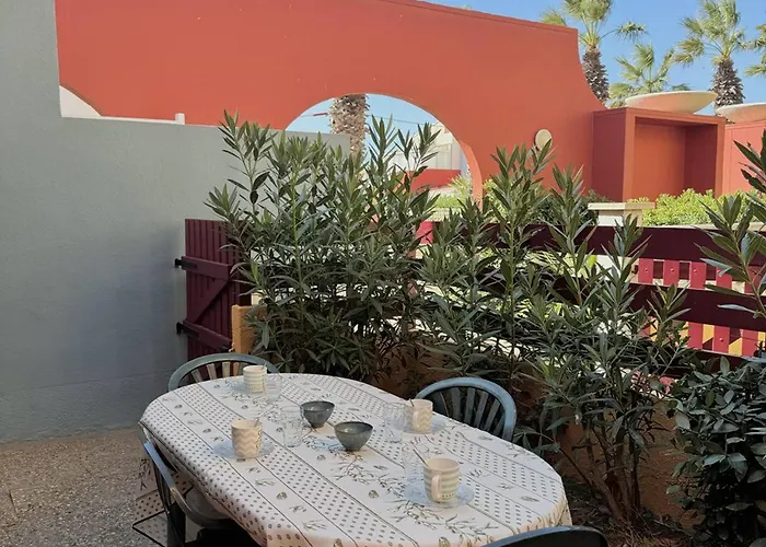 T2 Avec Clim, Piscine Et Parking, A 100m De La - Fr-1-529-294 *