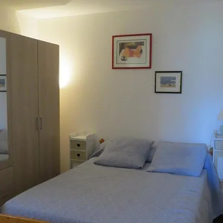 T2 Avec Clim, Piscine Et Parking, A 100m De La - Fr-1-529-294 Le Barcarès